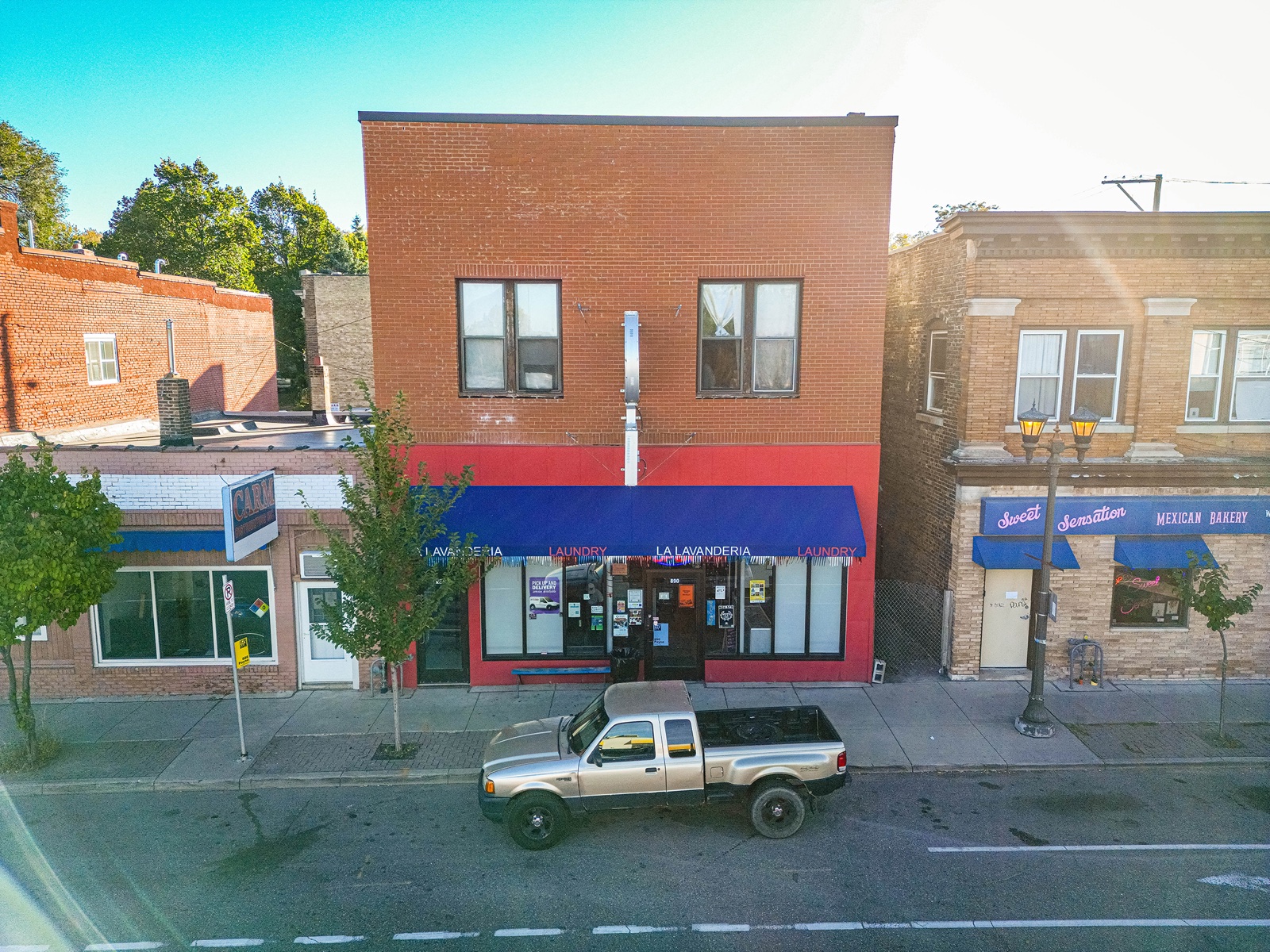Photo of 890 Payne Ave